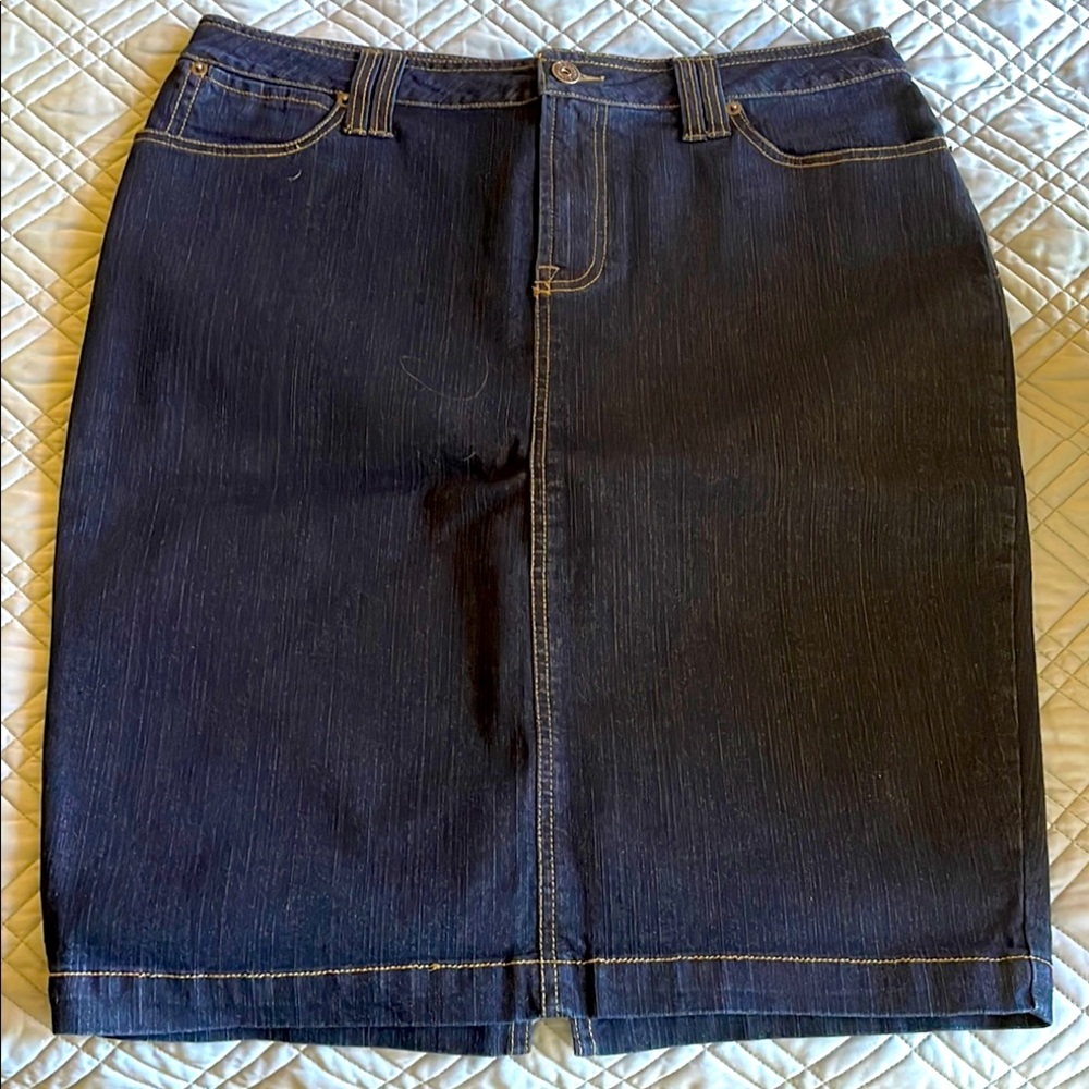 Suzanne Somers Classic Denim Pencil Skirt  (13)
